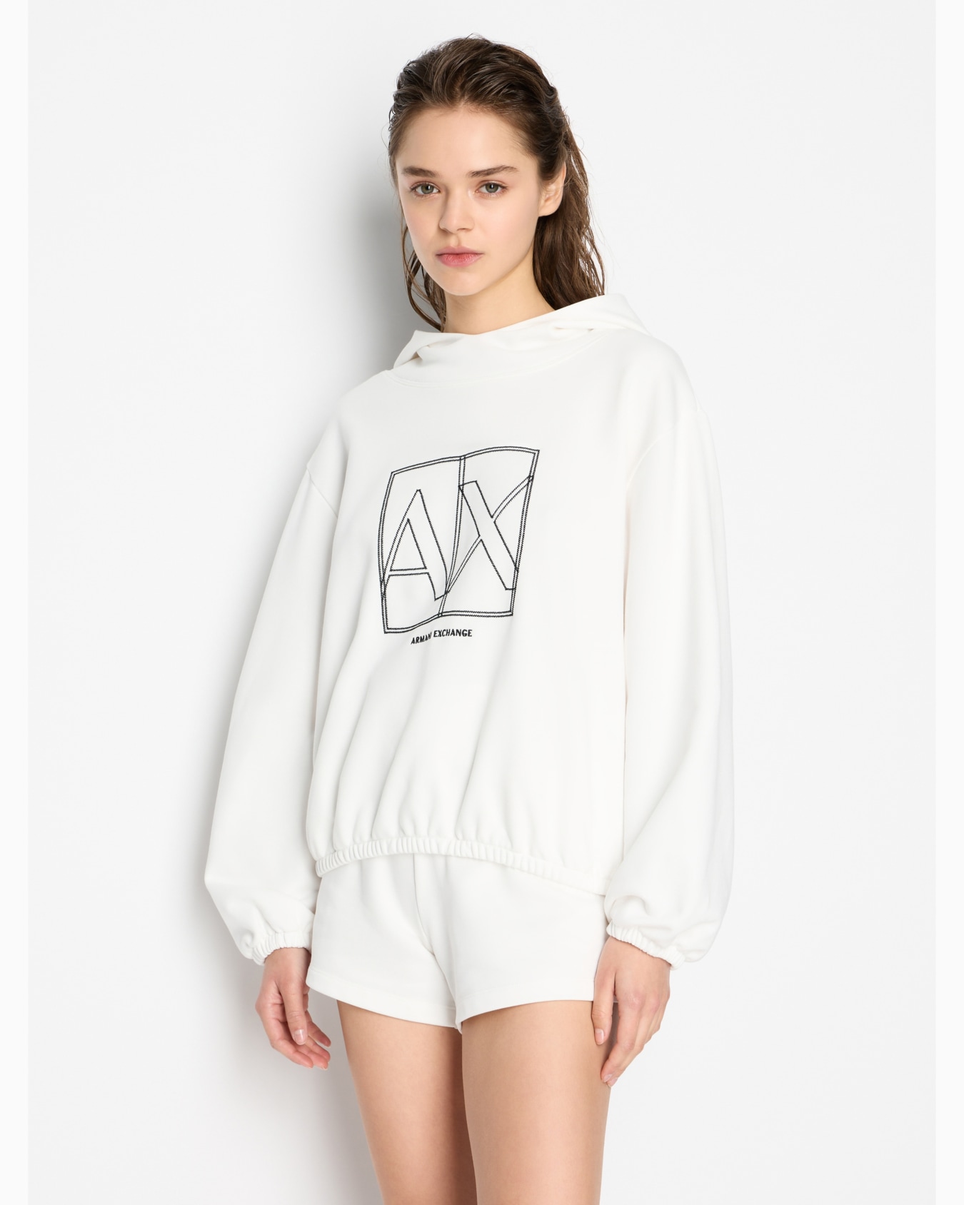 ボックスロゴデザイン　フーデッドスウェットパーカー スライドする 1