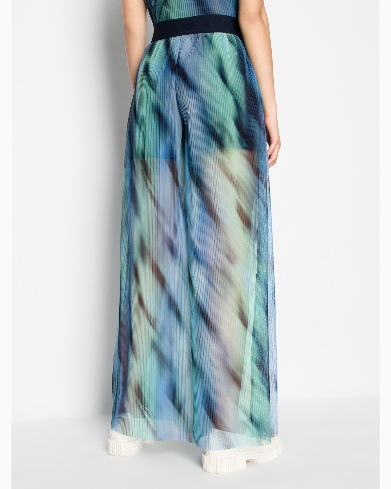 Wide trousers in see-through tulle Diapositiva 2