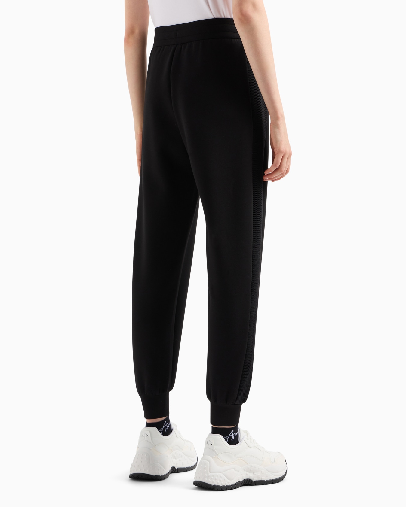 シグネチャーロゴタグ　スウェットジョガーパンツ スライドする 2