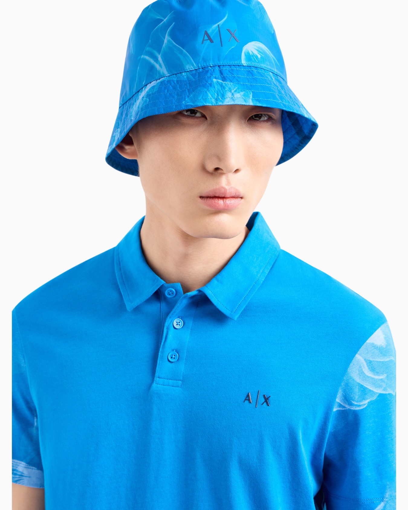 Regular fit cotton polo shirt with short patterned sleeves Slide 4
