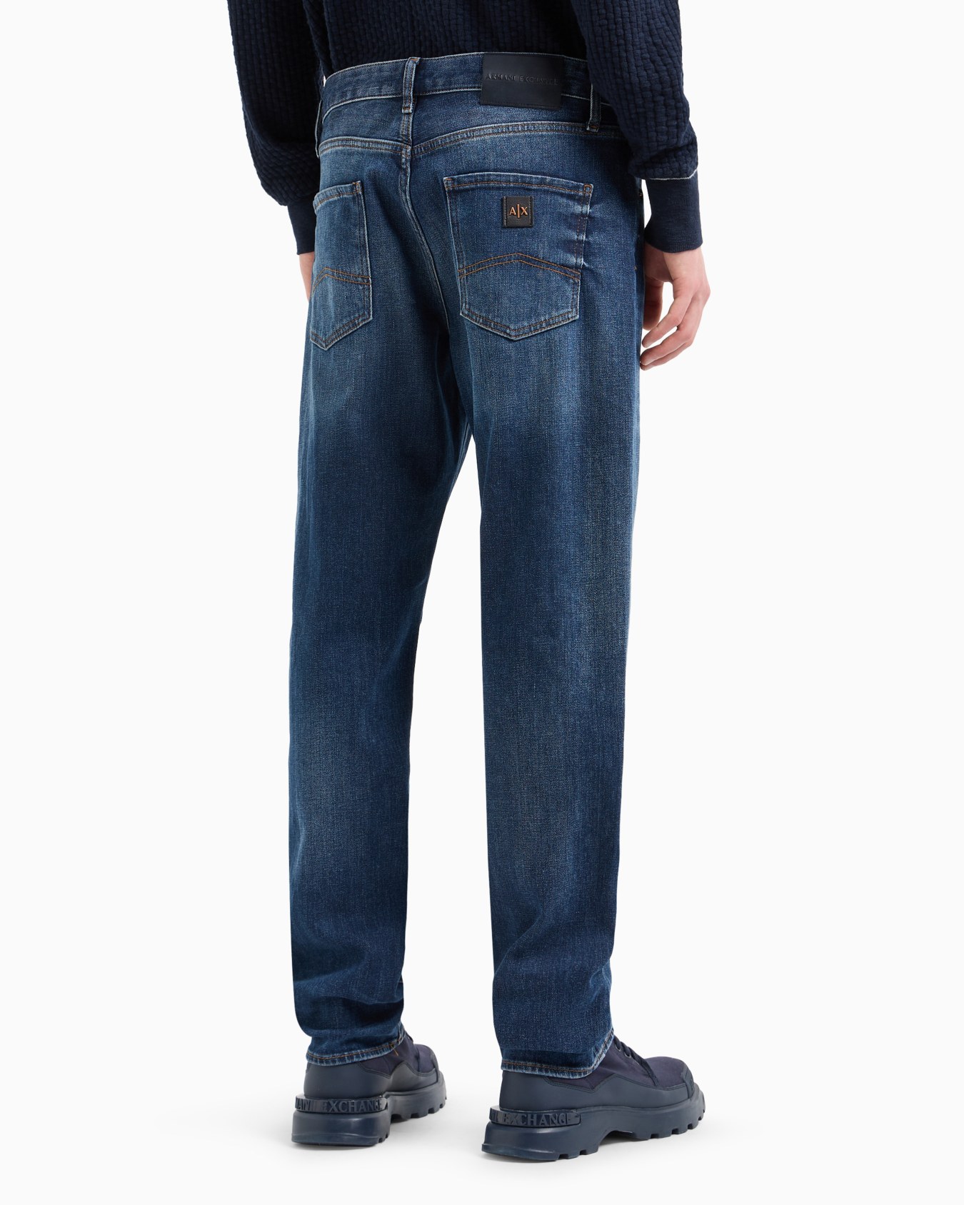 J16 boyfriend fit cropped jeans in indigo denim Diapositiva 2