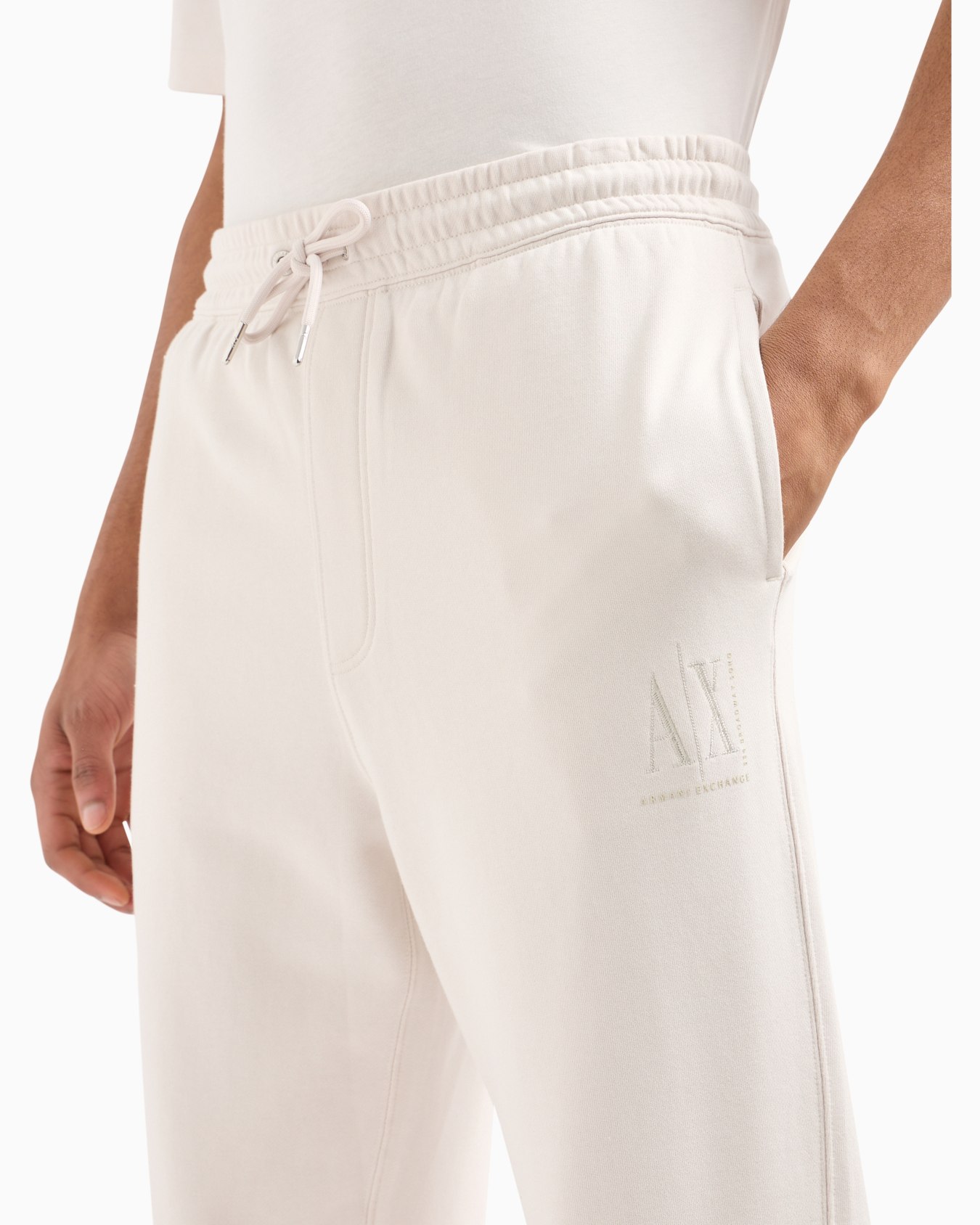 Soft yarn jogger pants with logo Slide 4