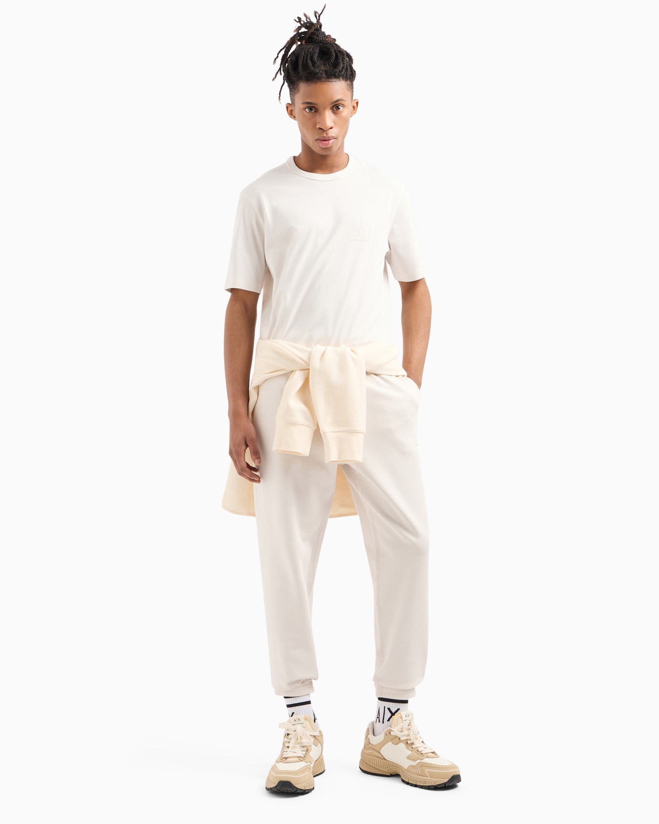 Soft yarn jogger pants with logo Slide 3