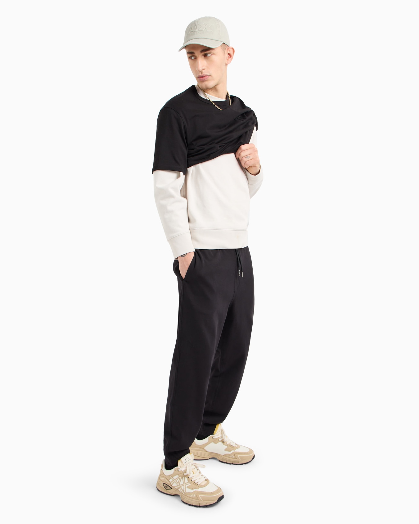 Soft yarn jogger pants with logo Diapositiva 3