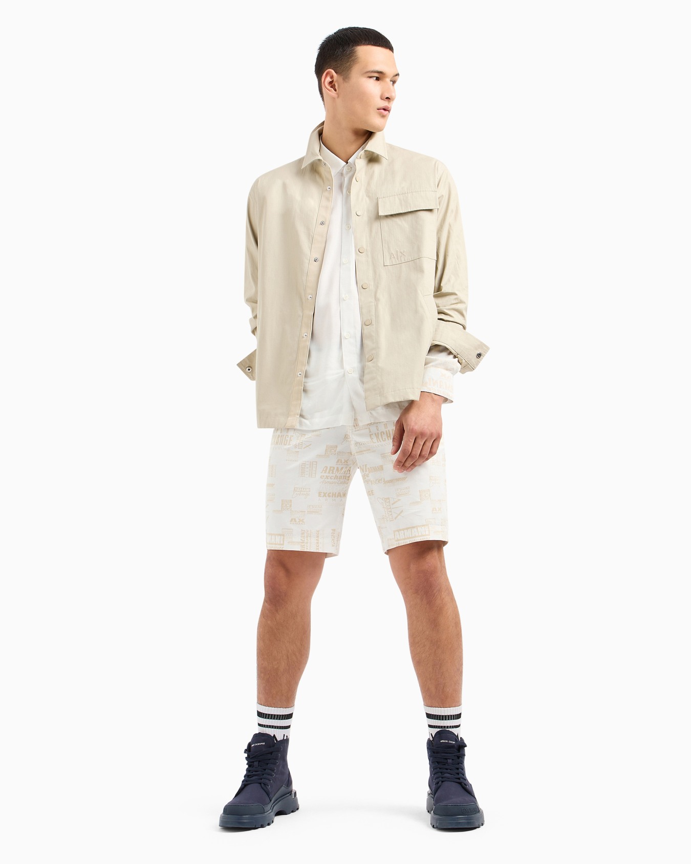 Shorts in camouflage patterned cotton gabardine Slide 3