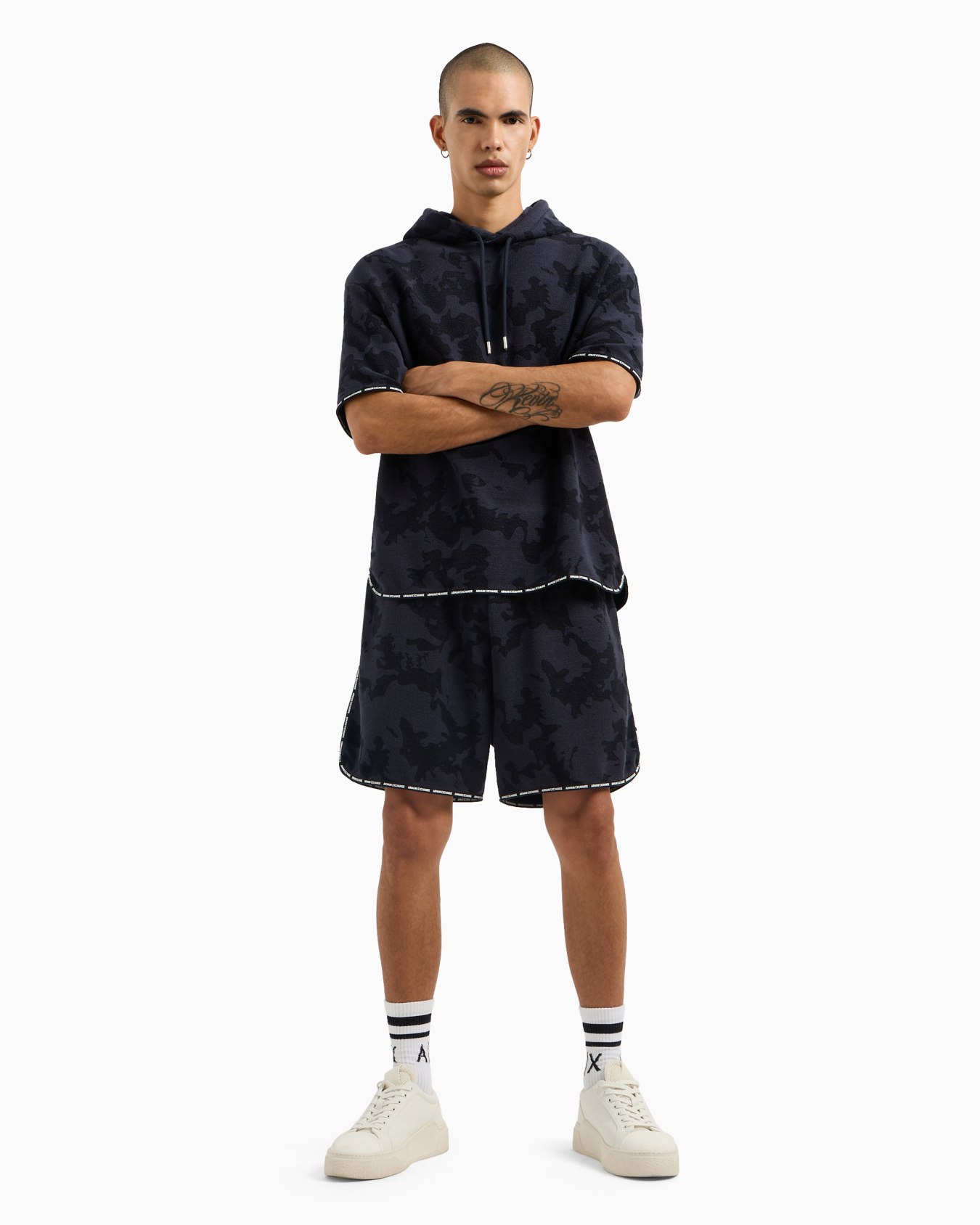 Shorts in slub fabric Slide 3