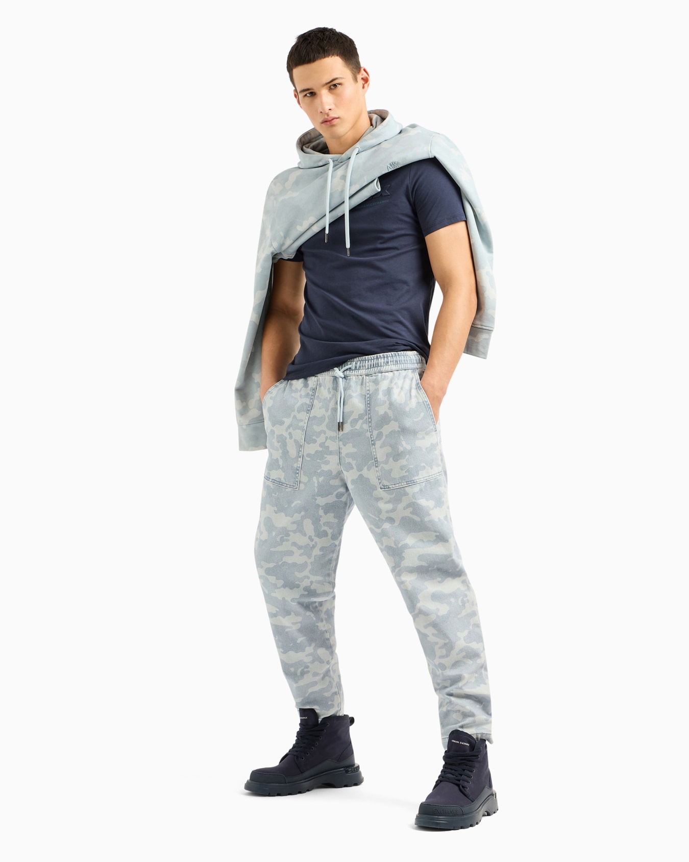Regular fit T-shirt with logo  Slide 3