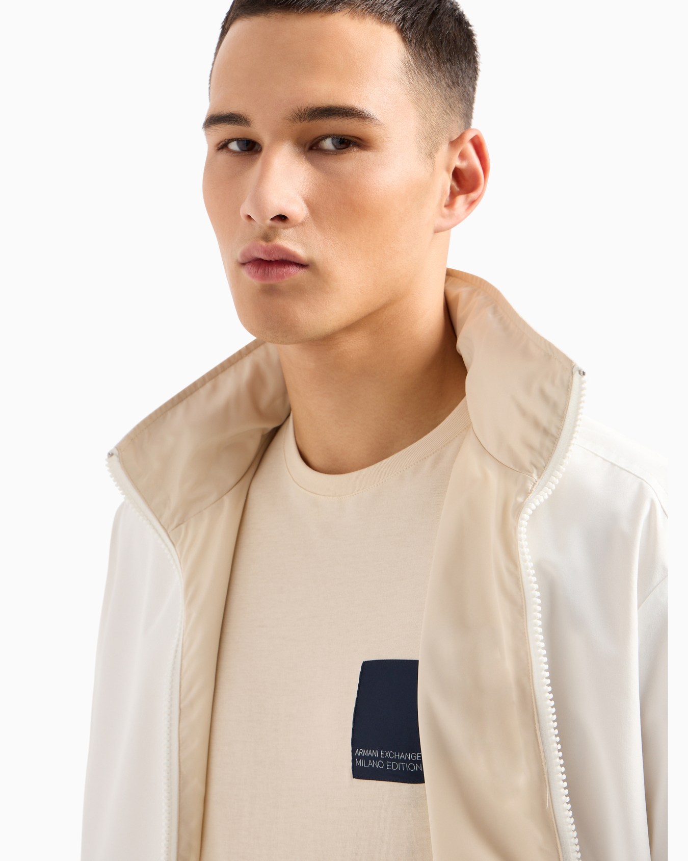 Regular fit T-shirt with logo  Diapositiva 4