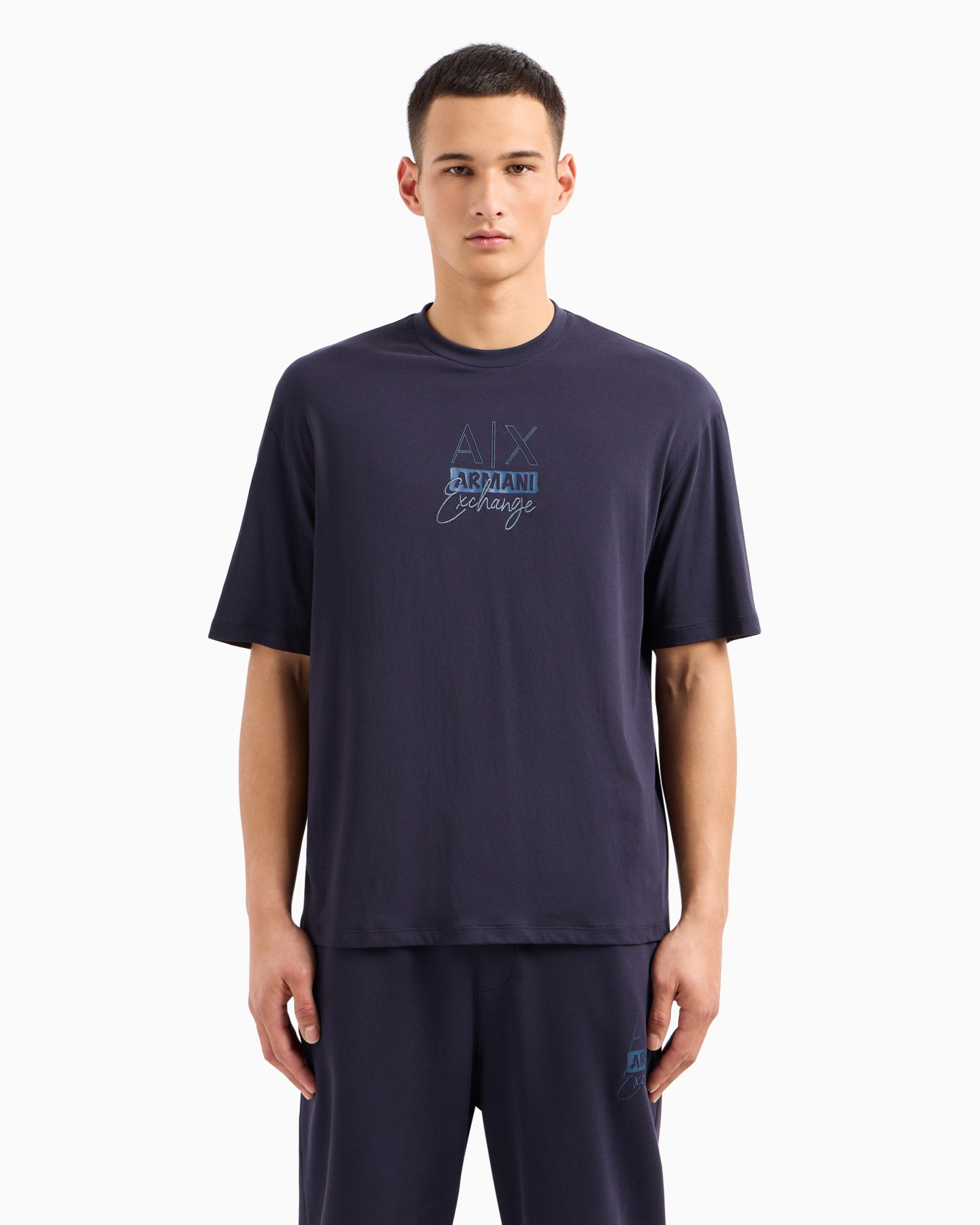Relaxed fit T-shirt with round neck and logo Diapositiva 1