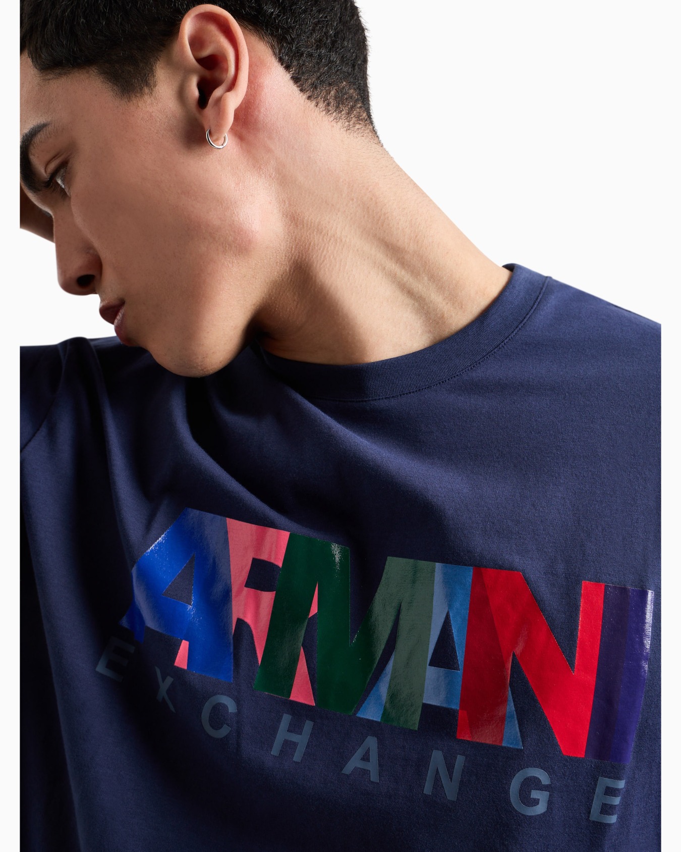 Relaxed fit T-shirt with round neck and logo Slide 4