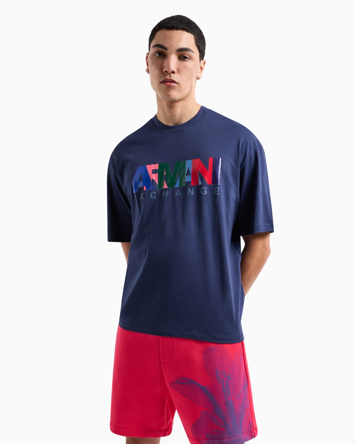 Relaxed fit T-shirt with round neck and logo Slide 1