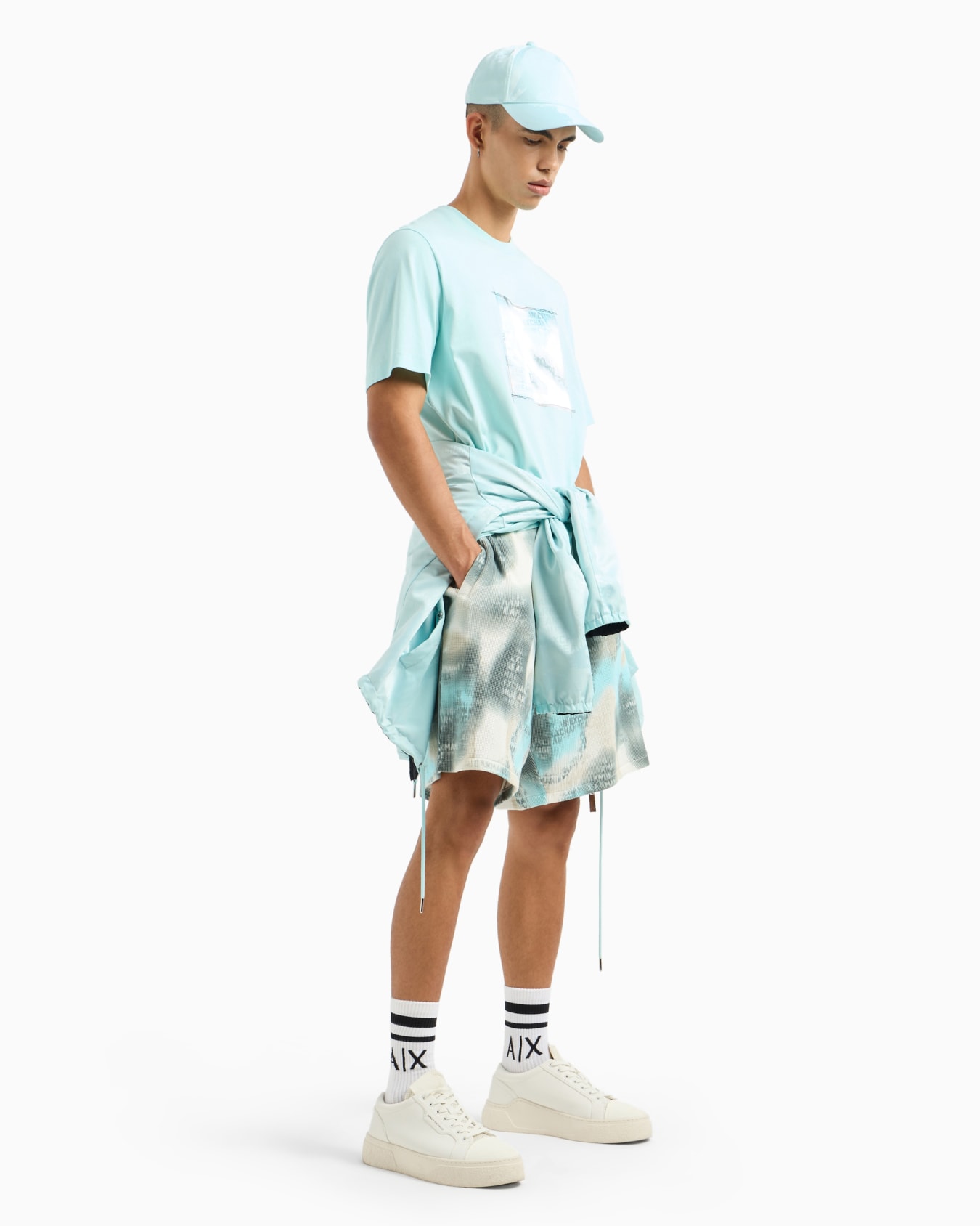 Regular fit T-shirt with logo  Slide 3