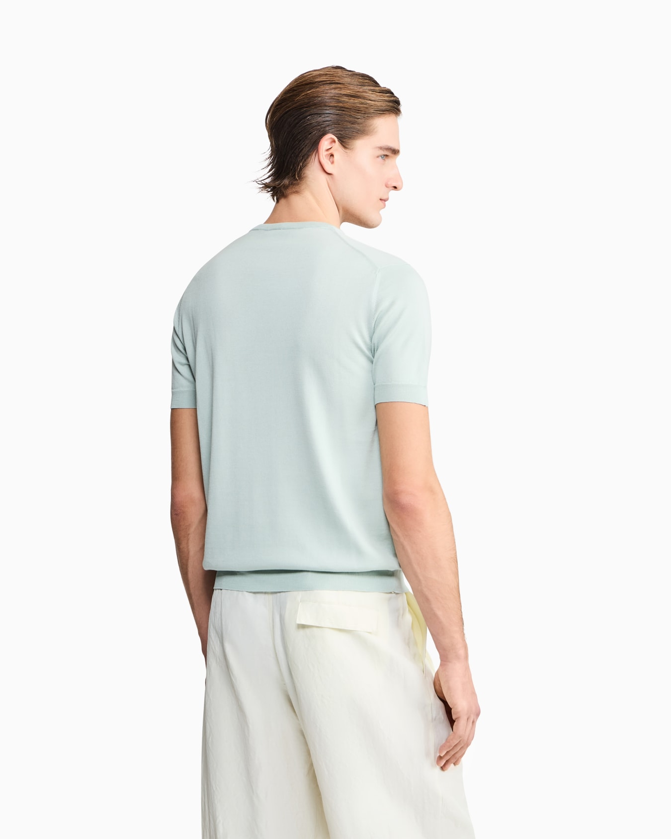 Short-sleeved, crew-neck jumper in silk and cotton Slide 2