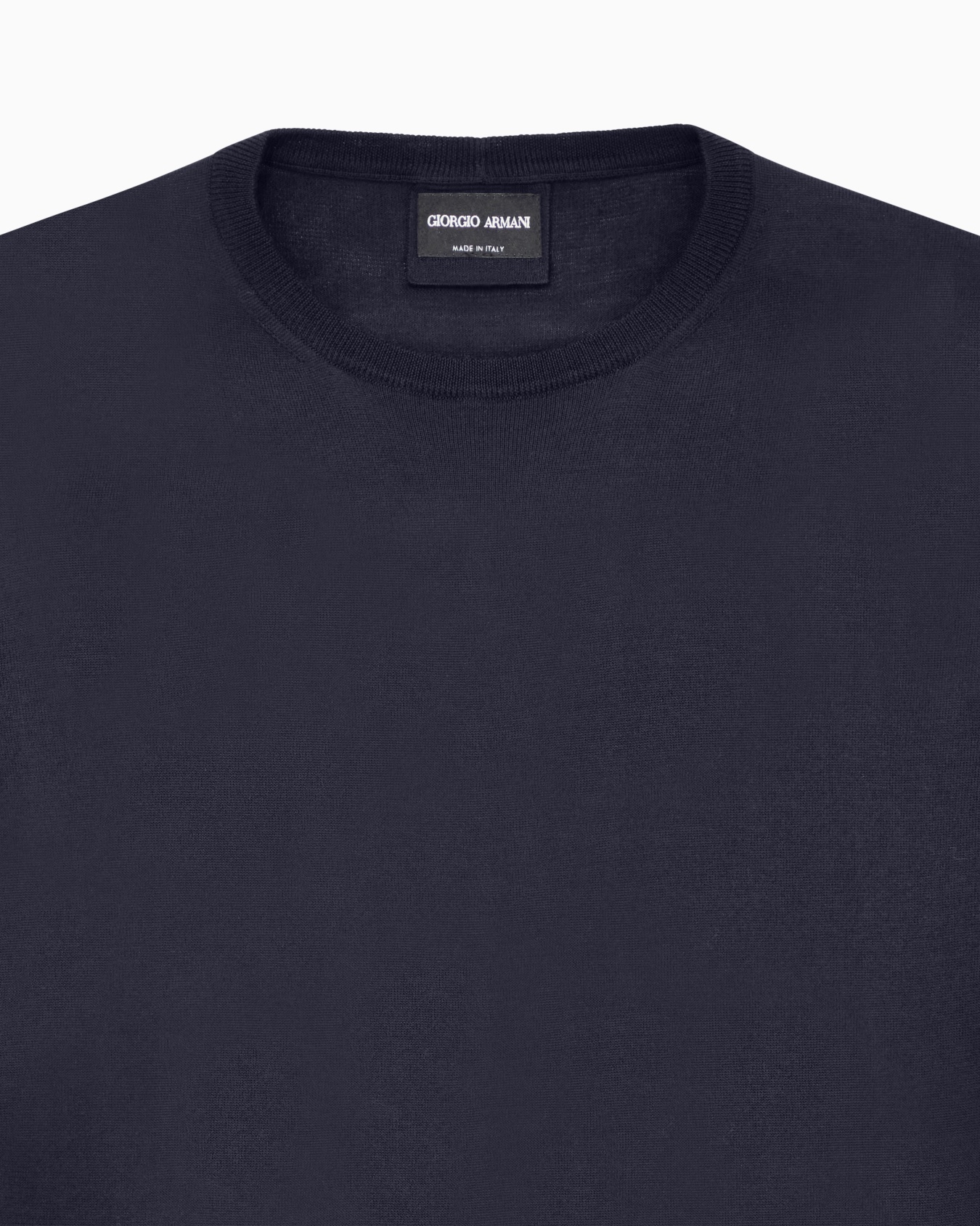 Short-sleeved, crew-neck jumper in silk and cotton Slide 4