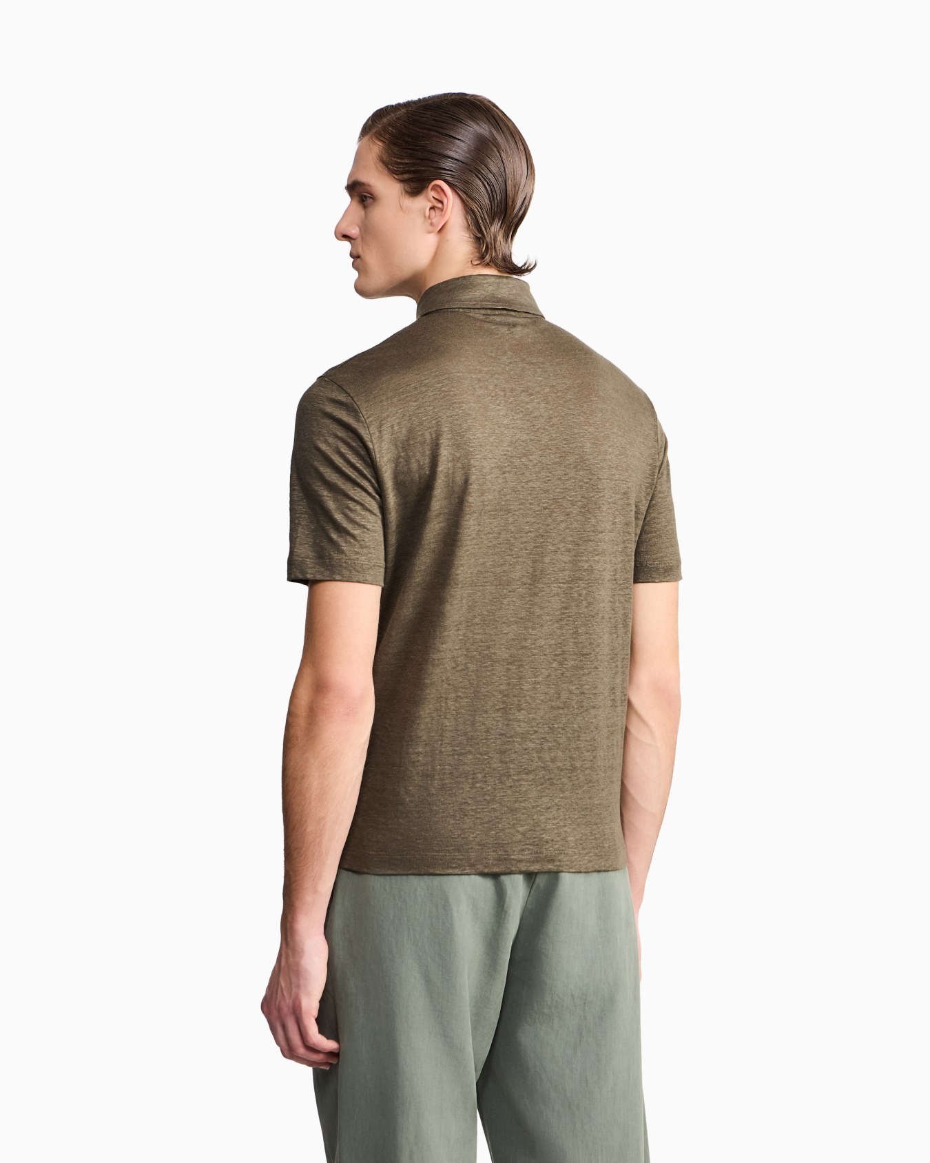 Short-sleeved polo shirt in pure linen jersey Slide 5