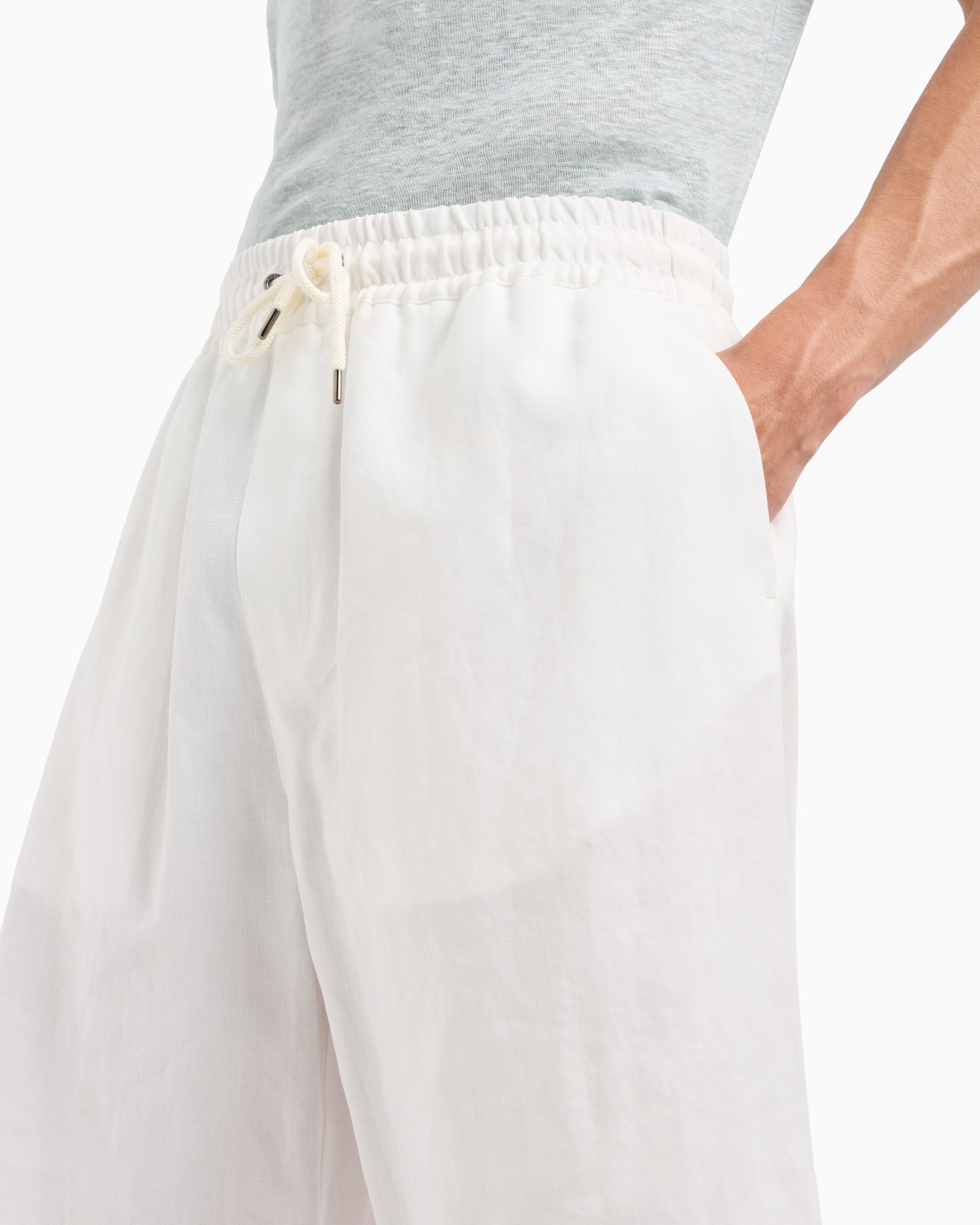 Pure linen canvas flat-front Bermuda shorts Diapositiva 4