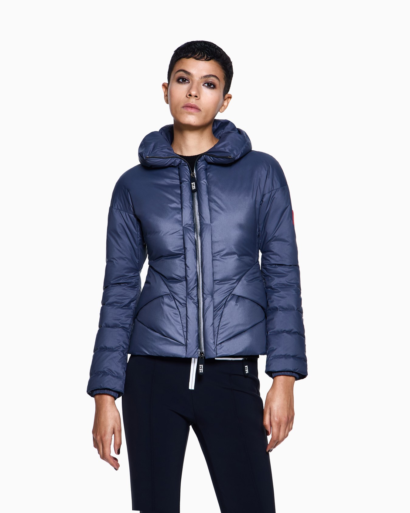 Giorgio Armani Neve nylon down jacket Slide 3