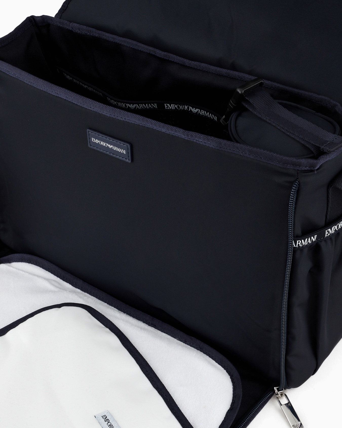 Mummy bag set with eagle plate Slide 1