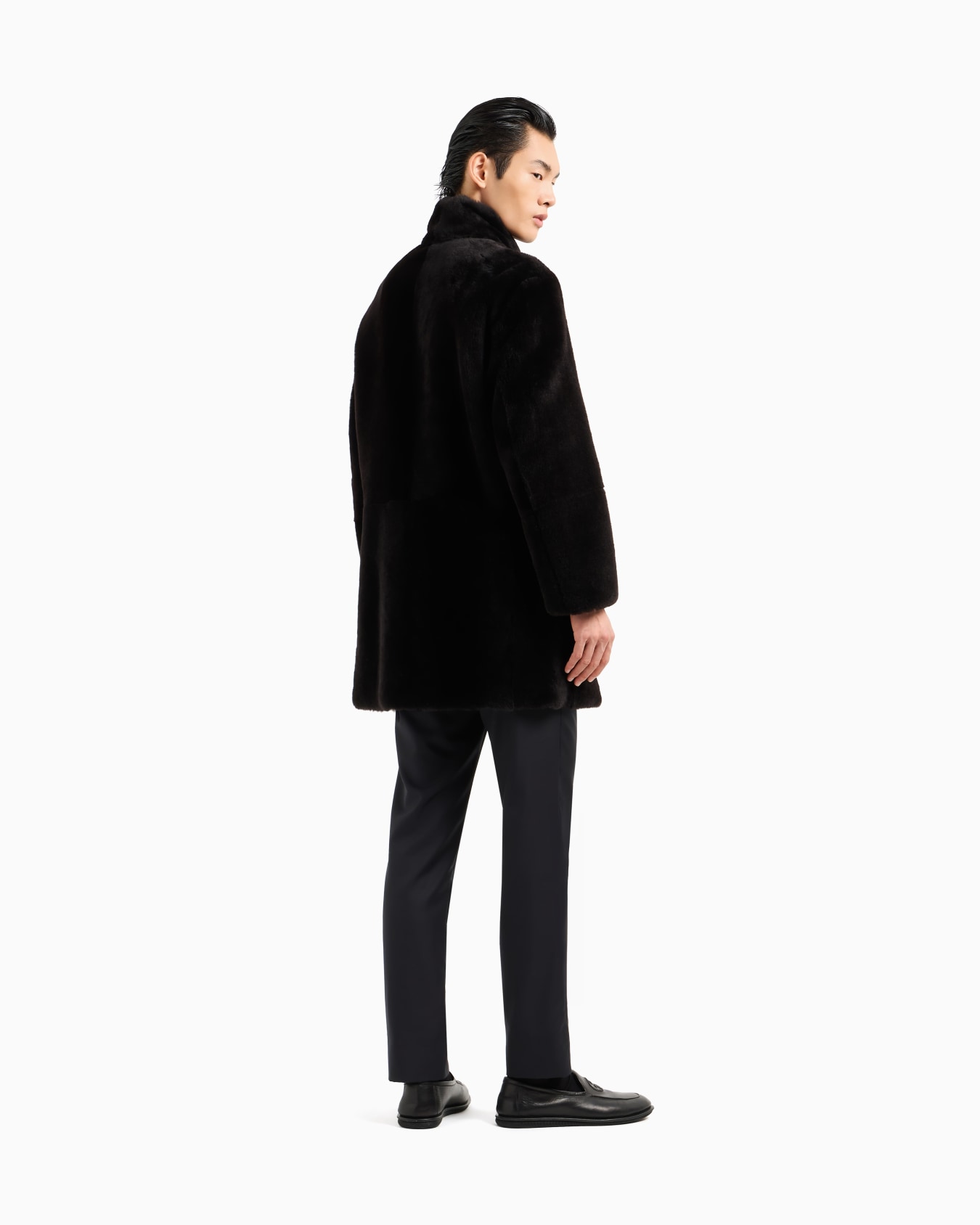 Reversible, double-breasted sheepskin pea coat Slide 2