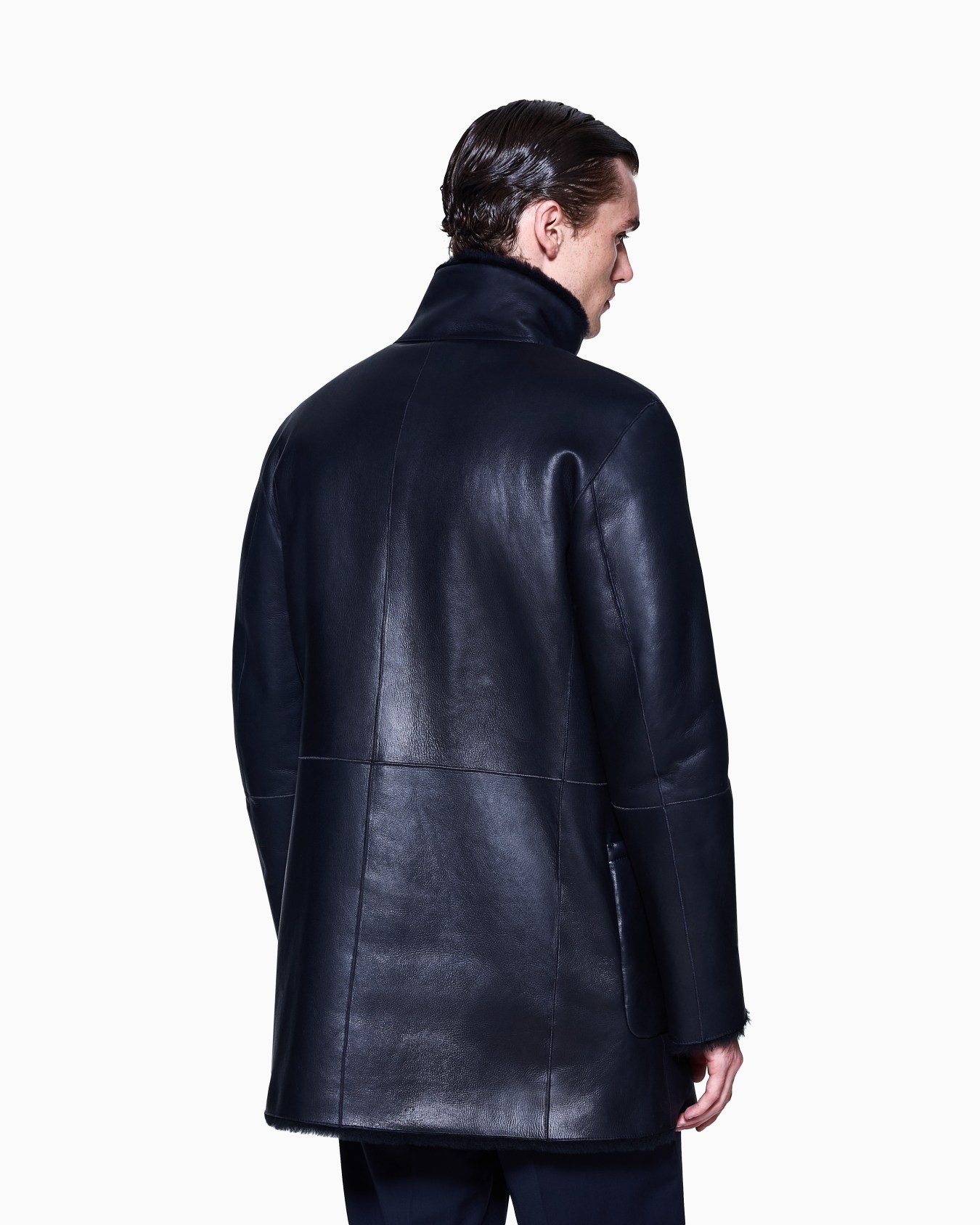 Reversible, double-breasted sheepskin pea coat Slide 5