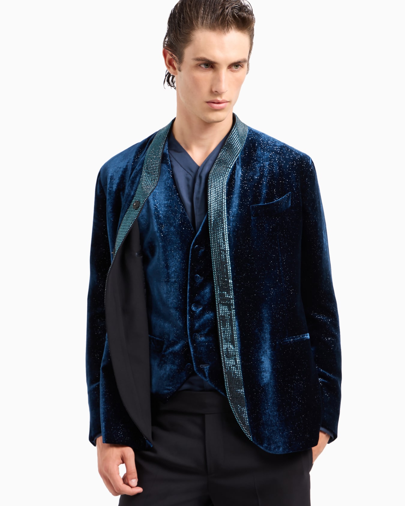Upton line single-breasted jacket in rhinestoned velvet Slide 5