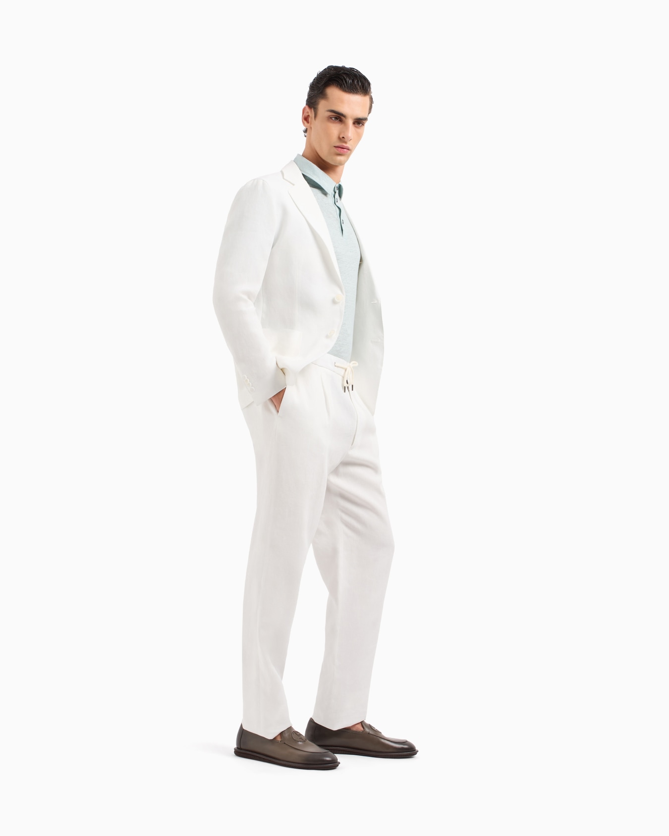 Single-dart, pure linen canvas trousers Slide 1