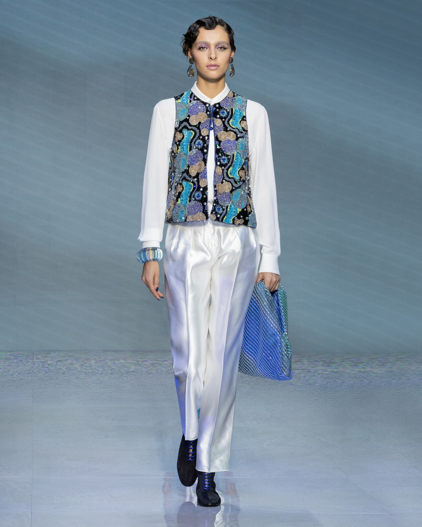 ASV classic shirt in organic silk Slide 7