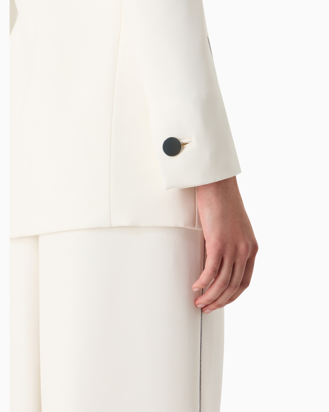 Long single-breasted jacket in silk cady Diapositiva 5