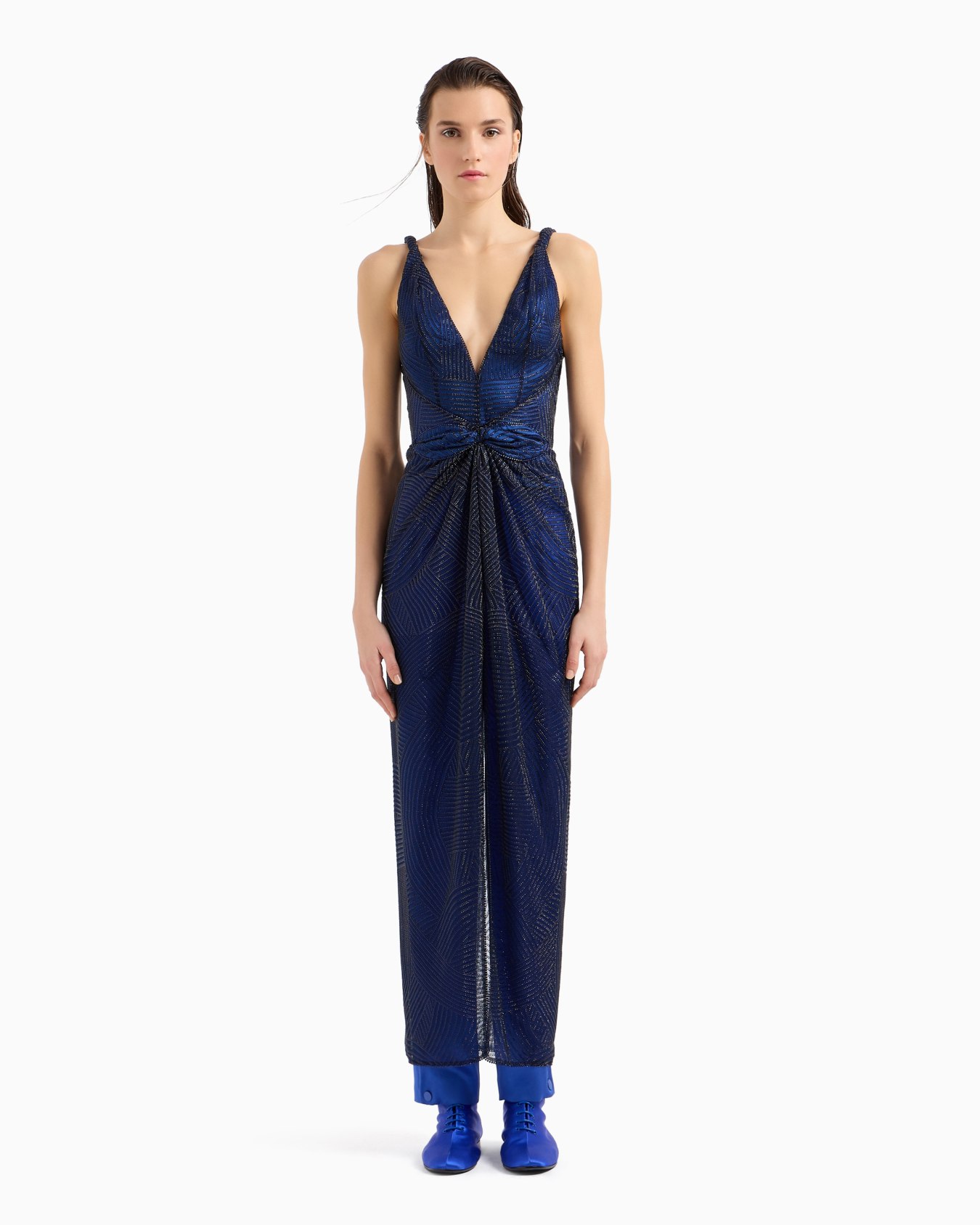 Embroidered long dress Slide 2