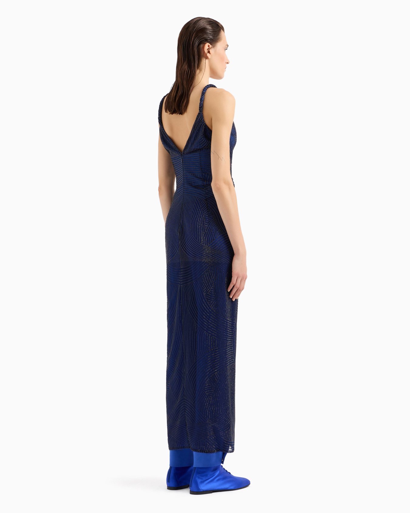 Embroidered long dress Slide 3