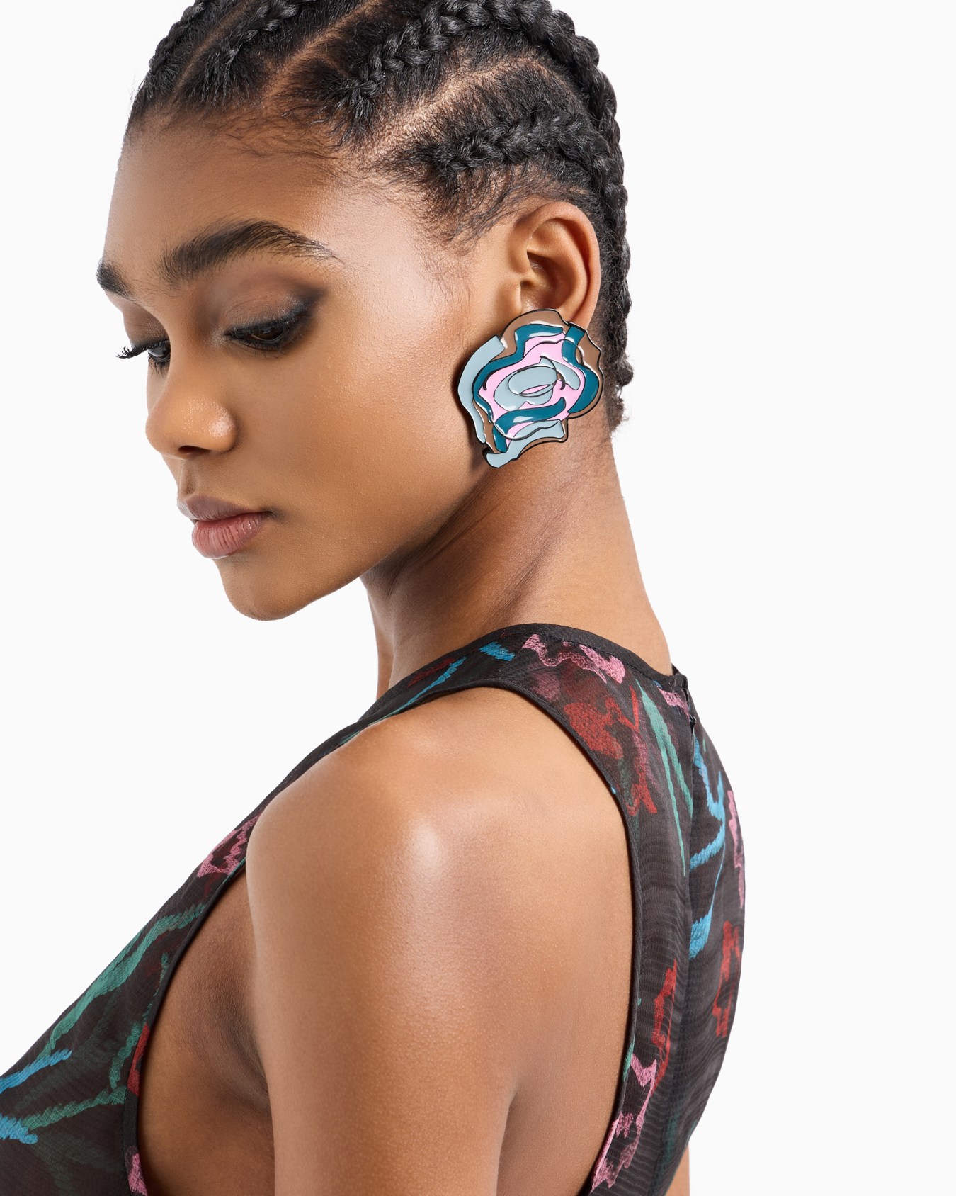 Enamelled-metal flower-shaped clip earrings Slide 2