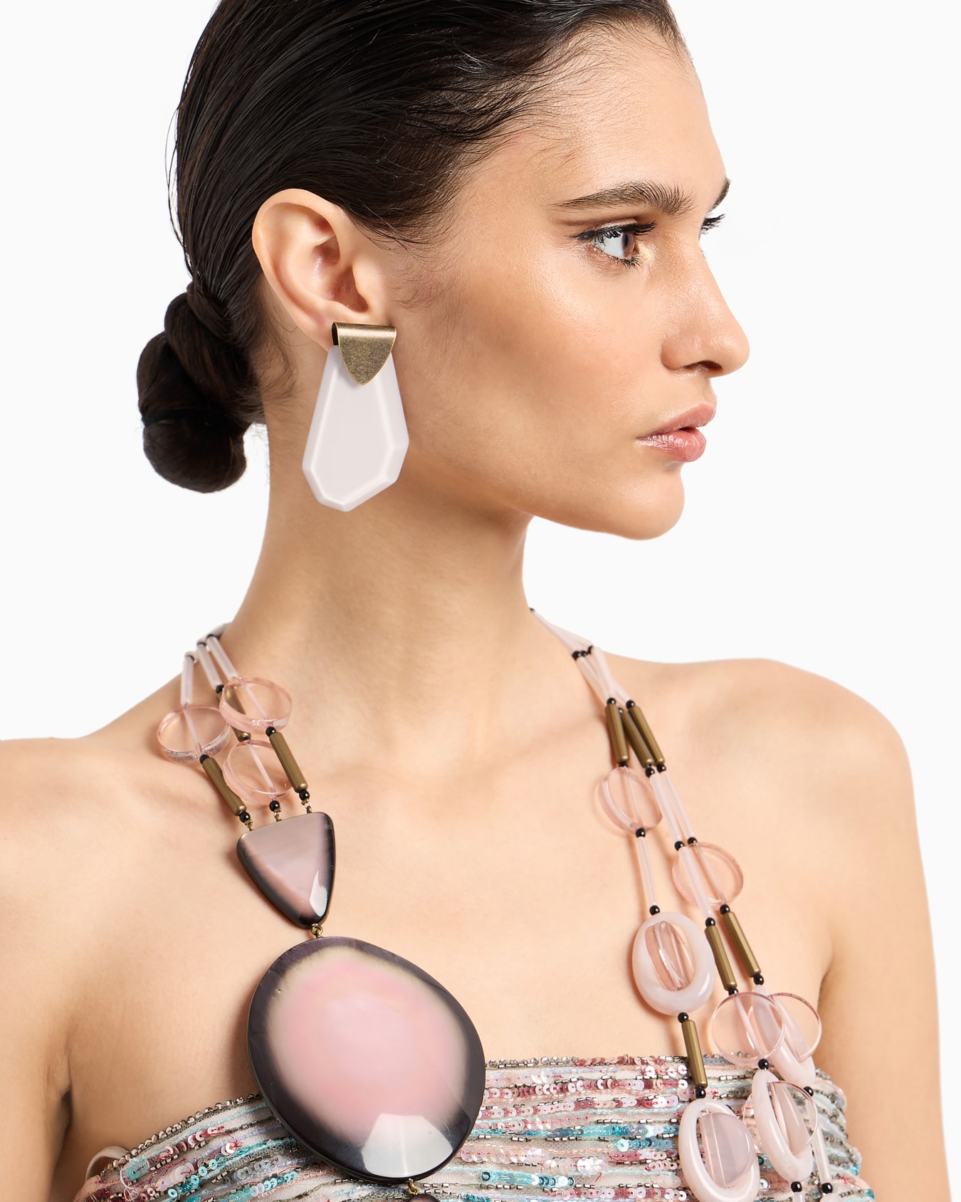 Clip-on earrings with geometric pendant Slide 2