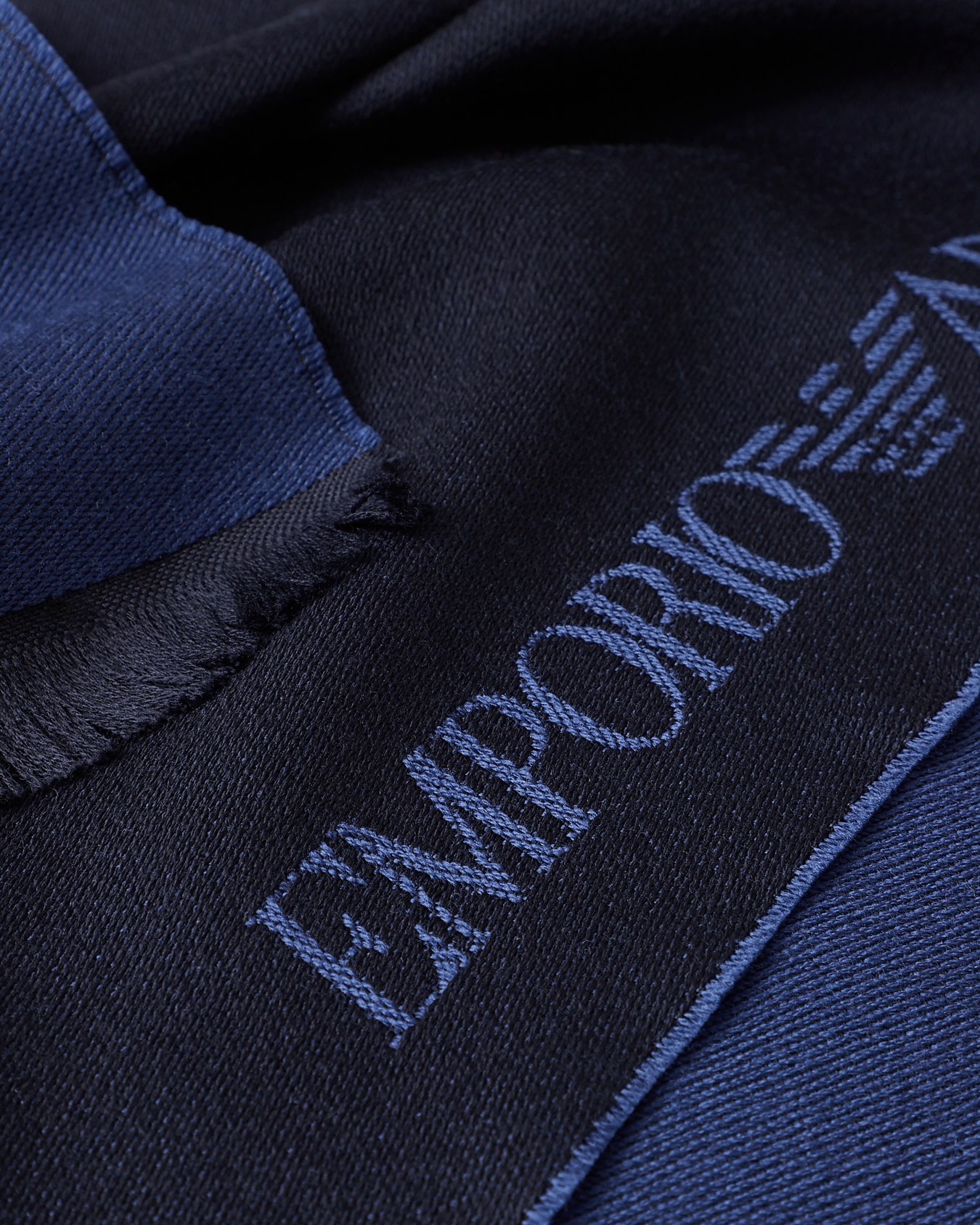 Wool scarf with jacquard logo lettering Slide 1
