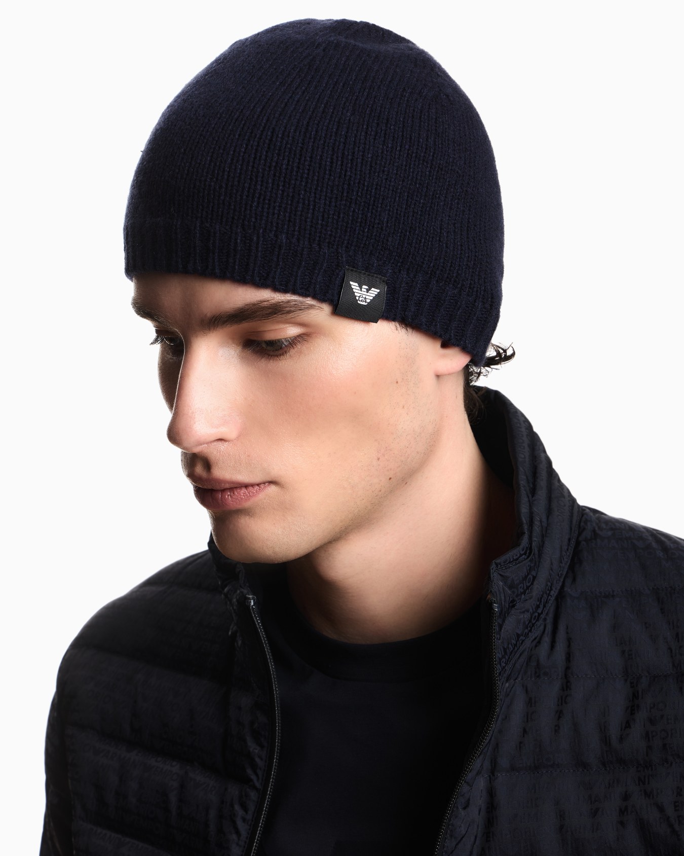 Pure cashmere, ribbed beanie Slide 2