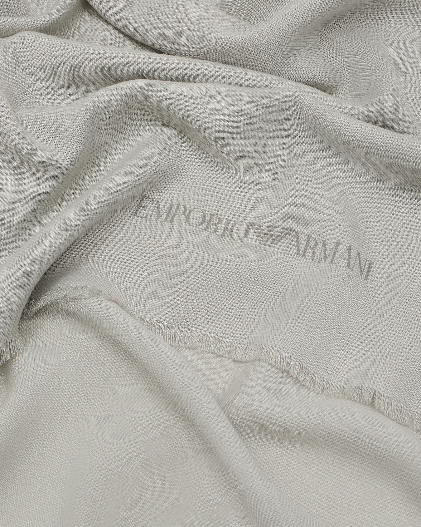 Stole with fringed edges Slide 1