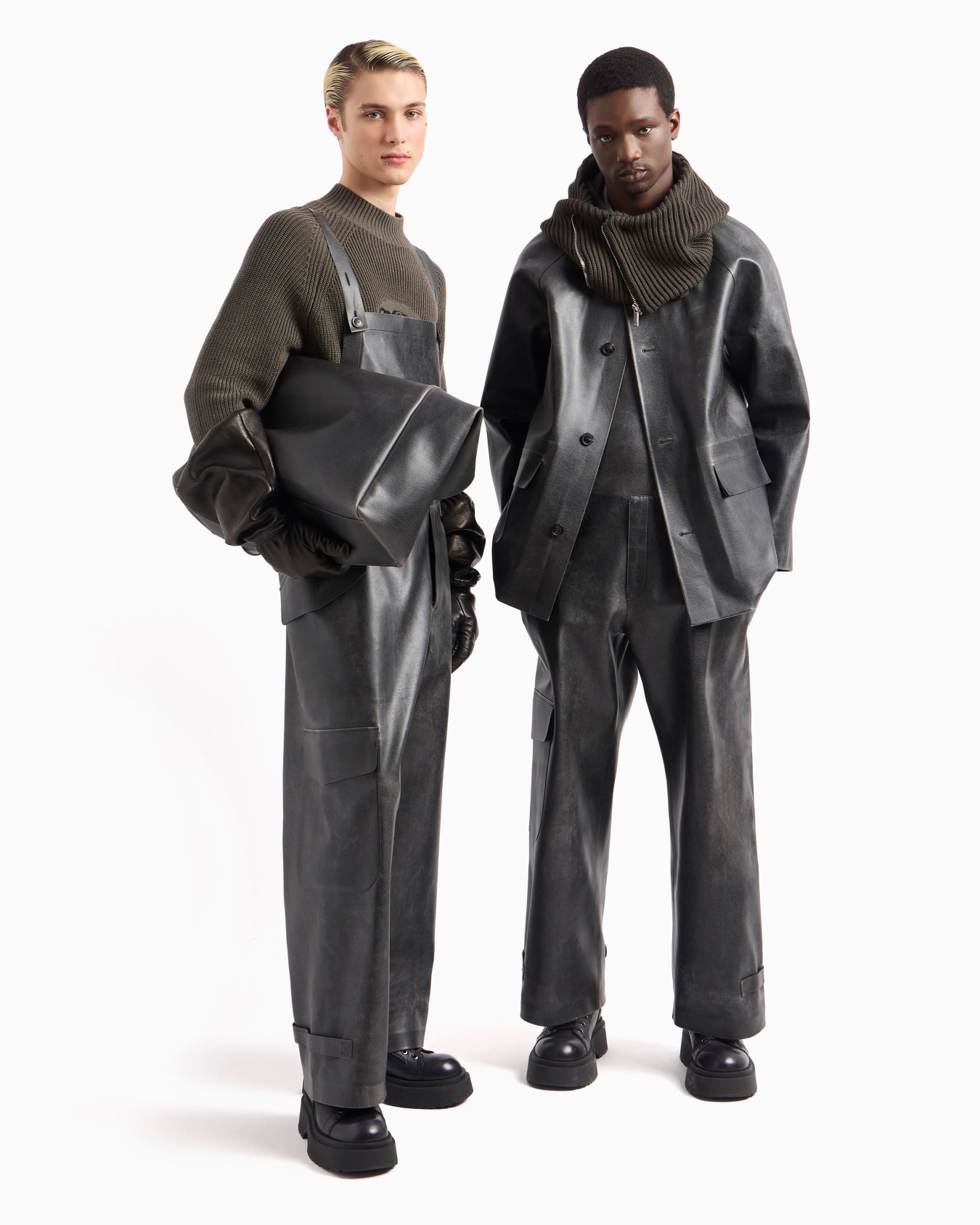 Abrigo de tejido revestido efecto piel Diapositiva 4