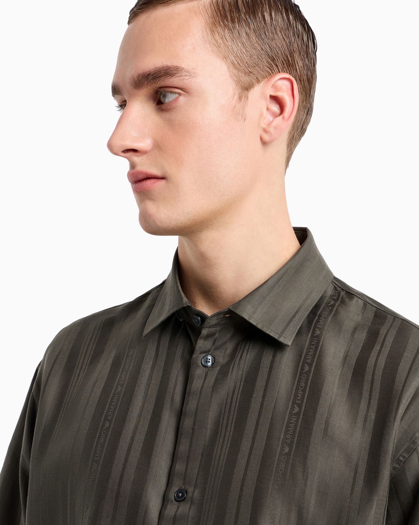 Short-sleeved, comfort-fit, hooded shirt in ASV Lyocell with all-over pattern Slide 4