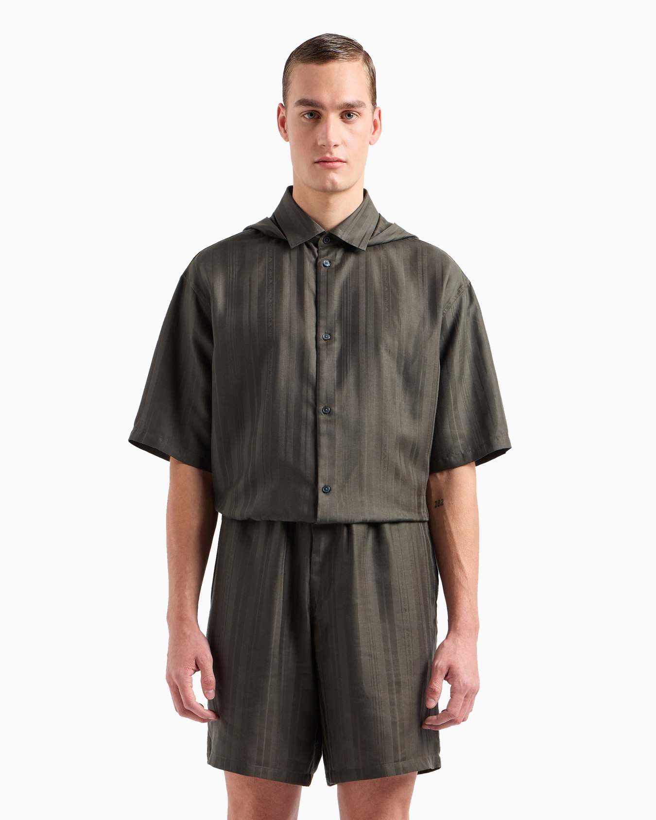 Short-sleeved, comfort-fit, hooded shirt in ASV Lyocell with all-over pattern Slide 2