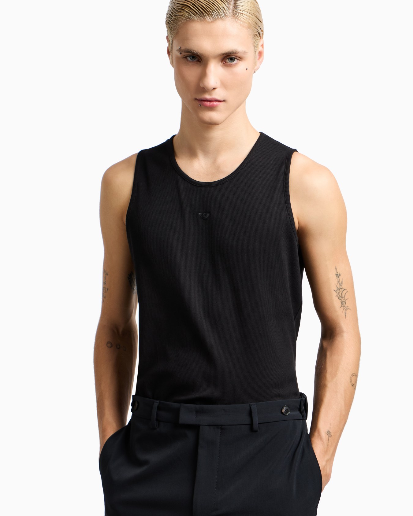[00s] EMPORIO ARMANI シルクブラックタンクトップ 00s] EMPORIO ARMANI シルクブラックタンクトップ