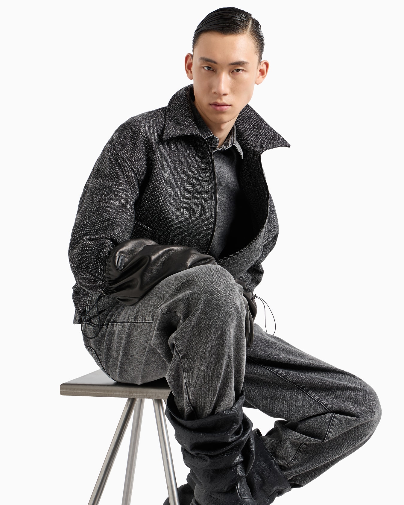 Camicia in denim trattato in capo Slide 5