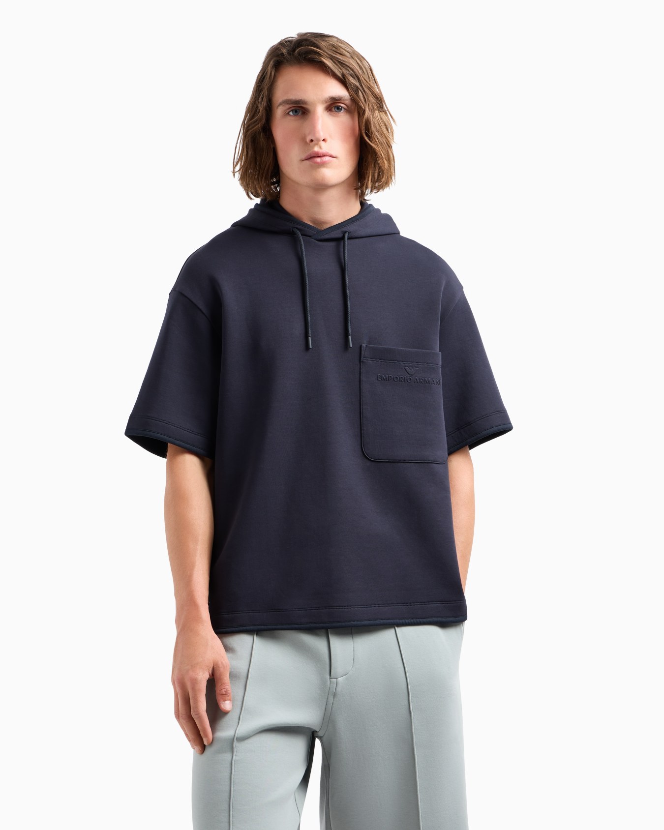 Sudadera de manga corta de punto doble con capucha y bolsillo de parche Diapositiva 1