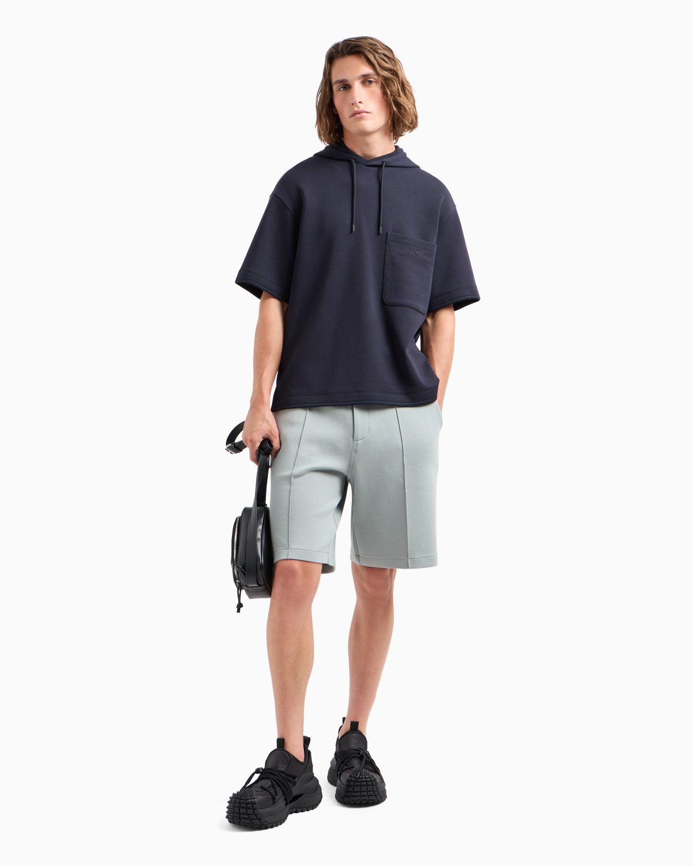 Sudadera de manga corta de punto doble con capucha y bolsillo de parche Diapositiva 3