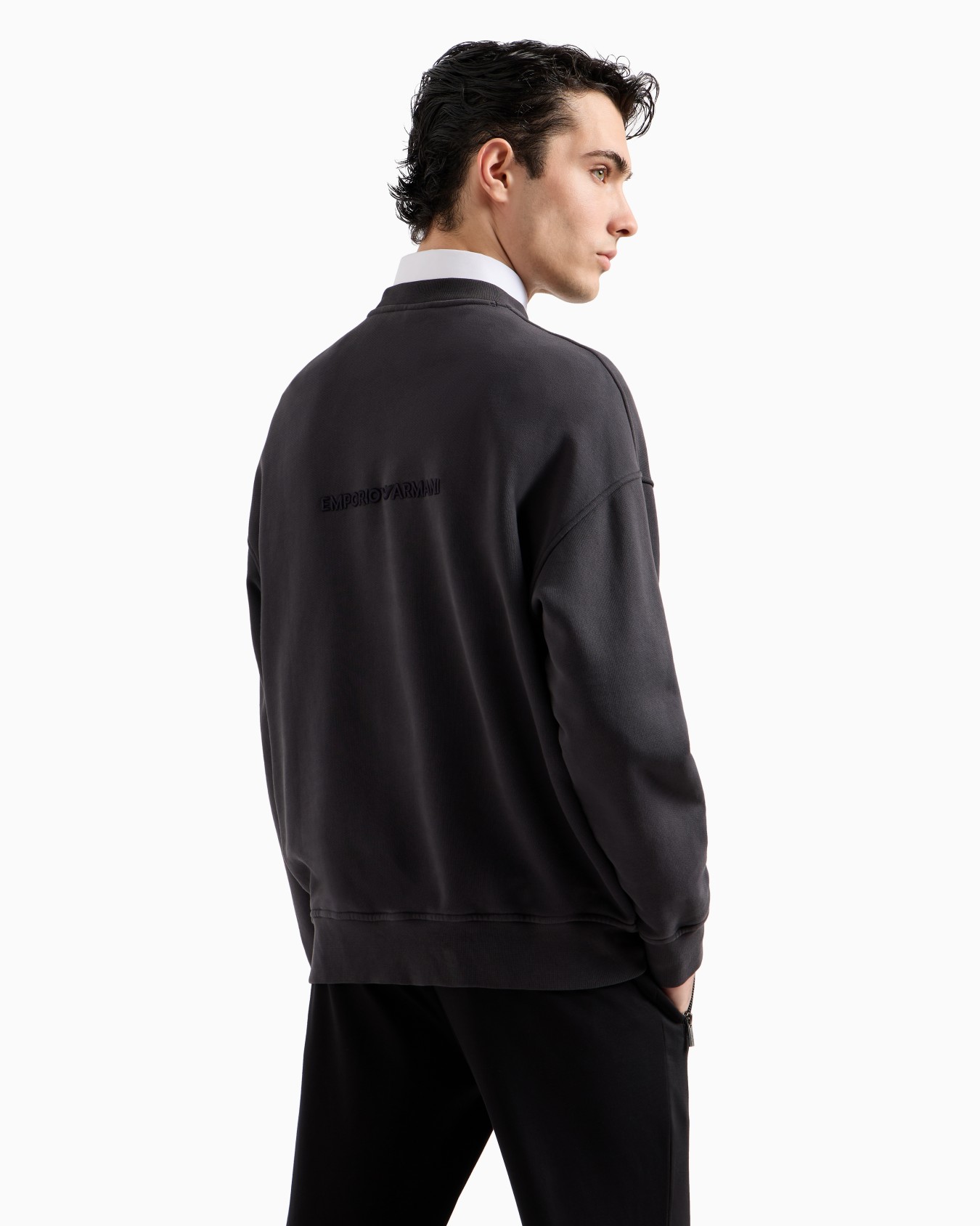 Locker geschnittenes Sweatshirt aus Jersey mit Logostickerei als Hochrelief Folie 2