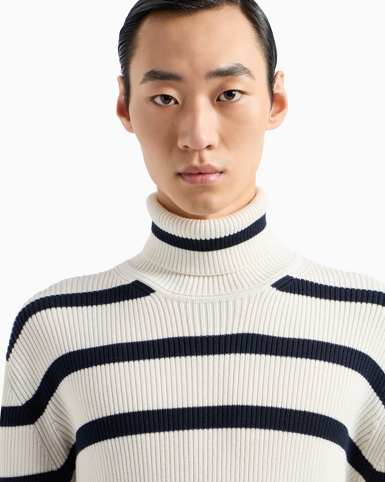 Gestreifter Rollkragenpullover aus gerippter Wollmischung Folie 5