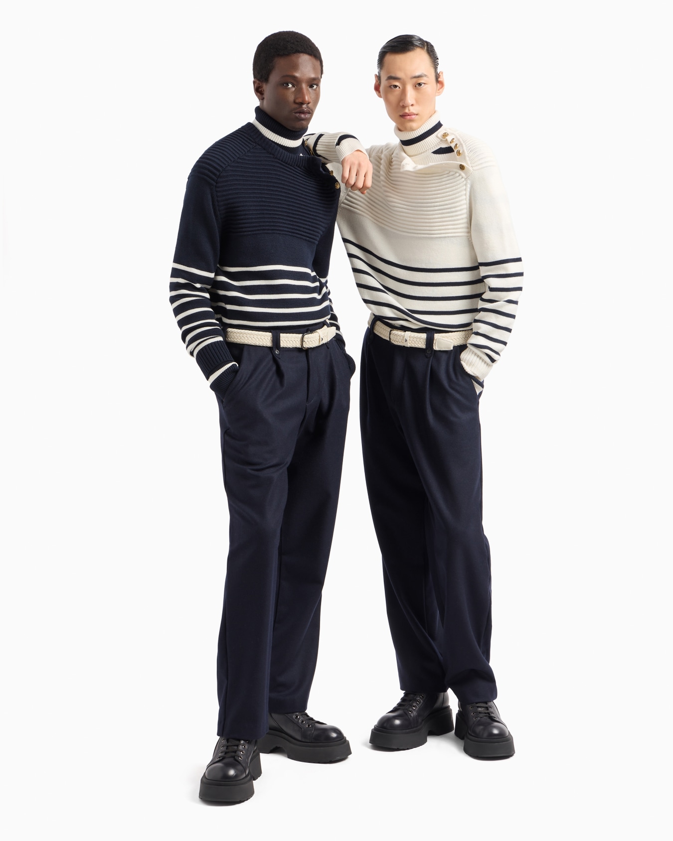 Gestreifter Rollkragenpullover aus gerippter Wollmischung Folie 4