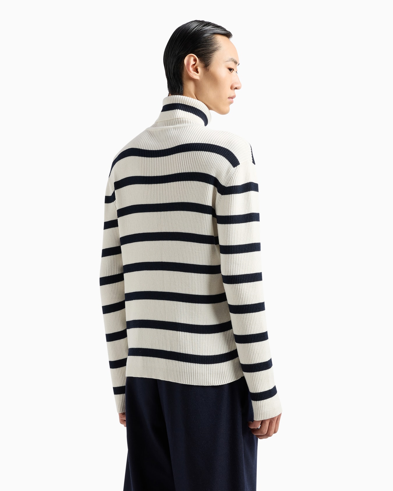 Gestreifter Rollkragenpullover aus gerippter Wollmischung Folie 3