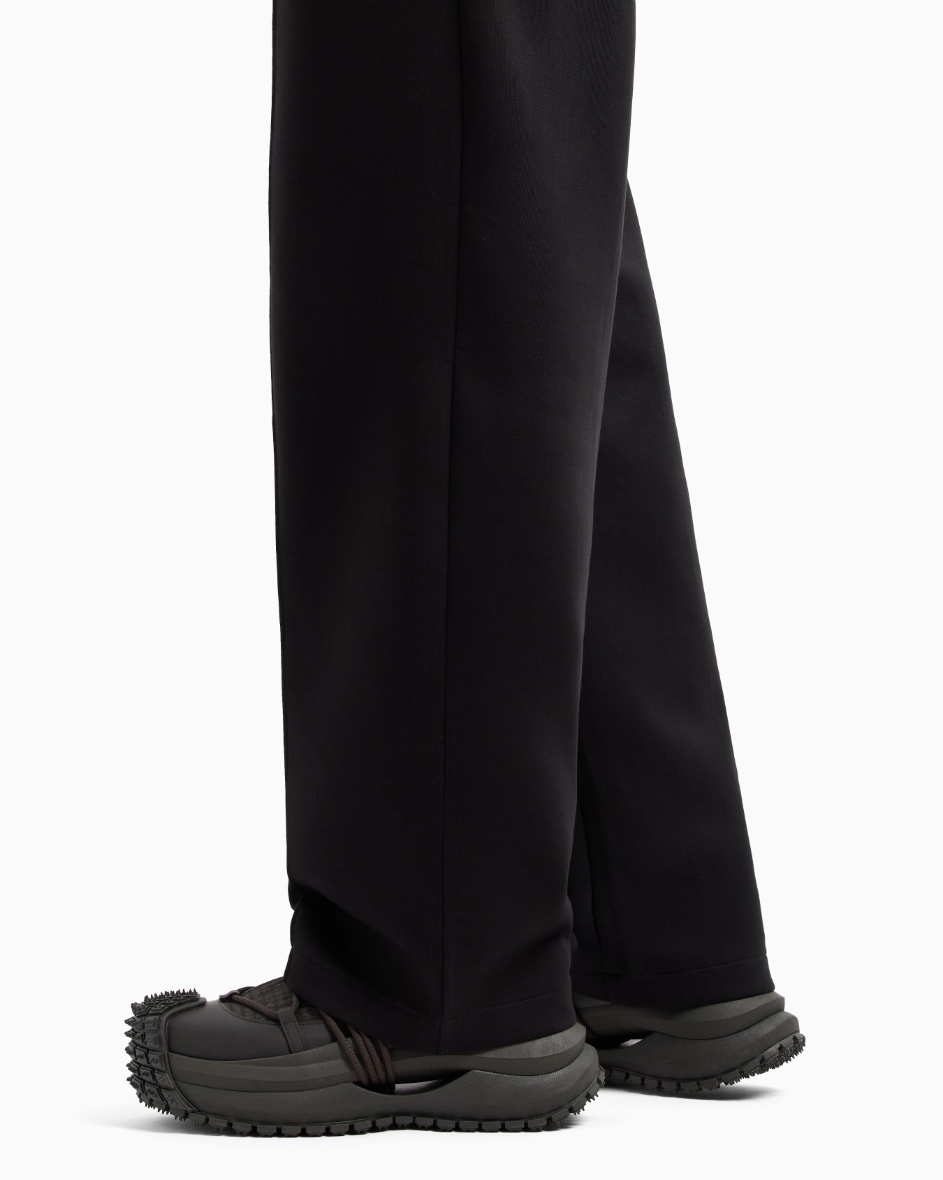 Double-jersey trousers with crease and stretch ankle cuffs Slide 5