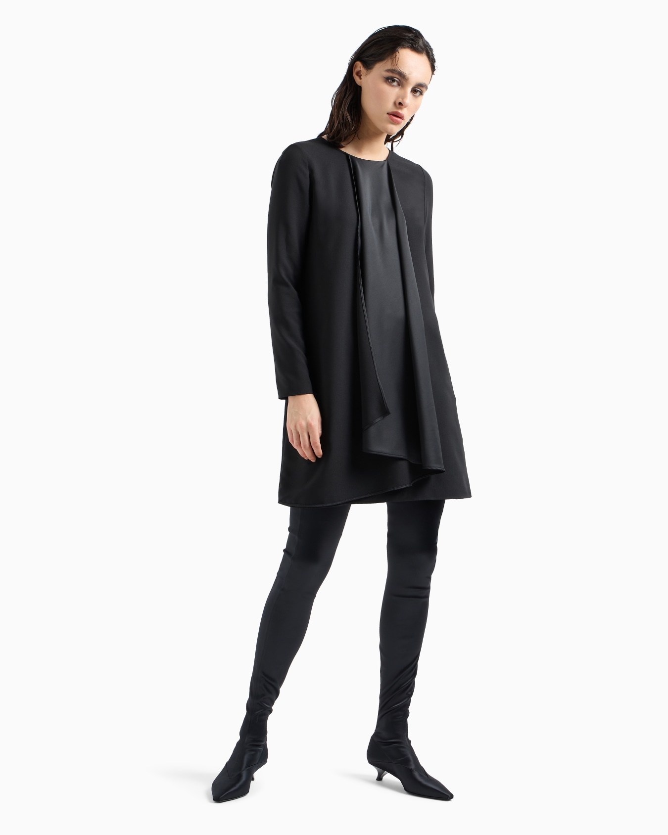 Satin crêpe tunic dress with oversized ruffle Slide 2