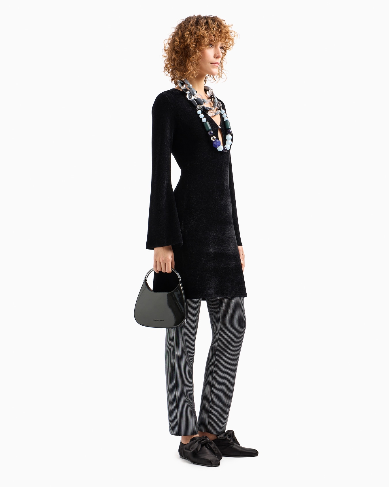 Bonded terry-effect chenille V-neck dress Slide 4