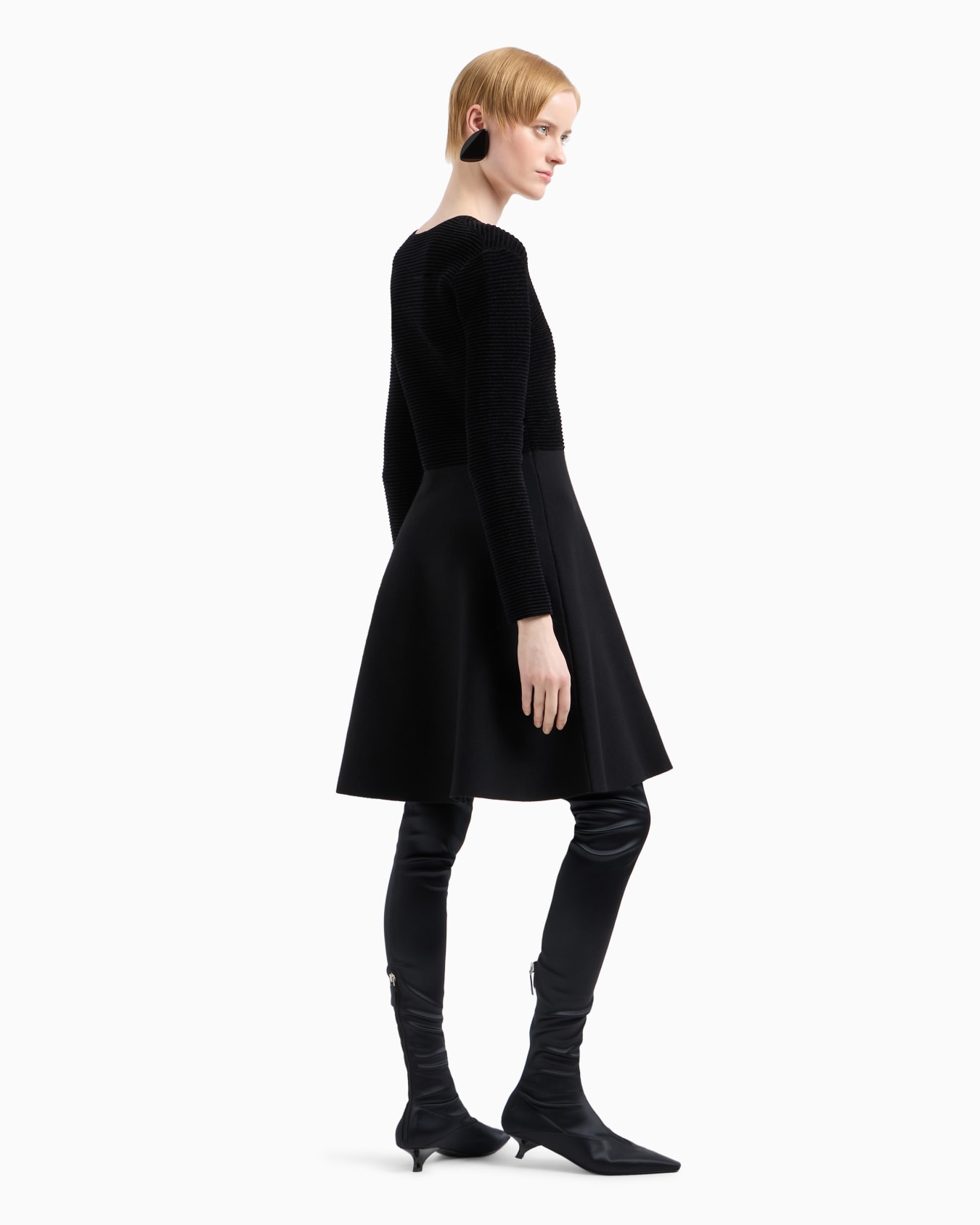 Ottoman fabric dress with knit fabric skirt Slide 2